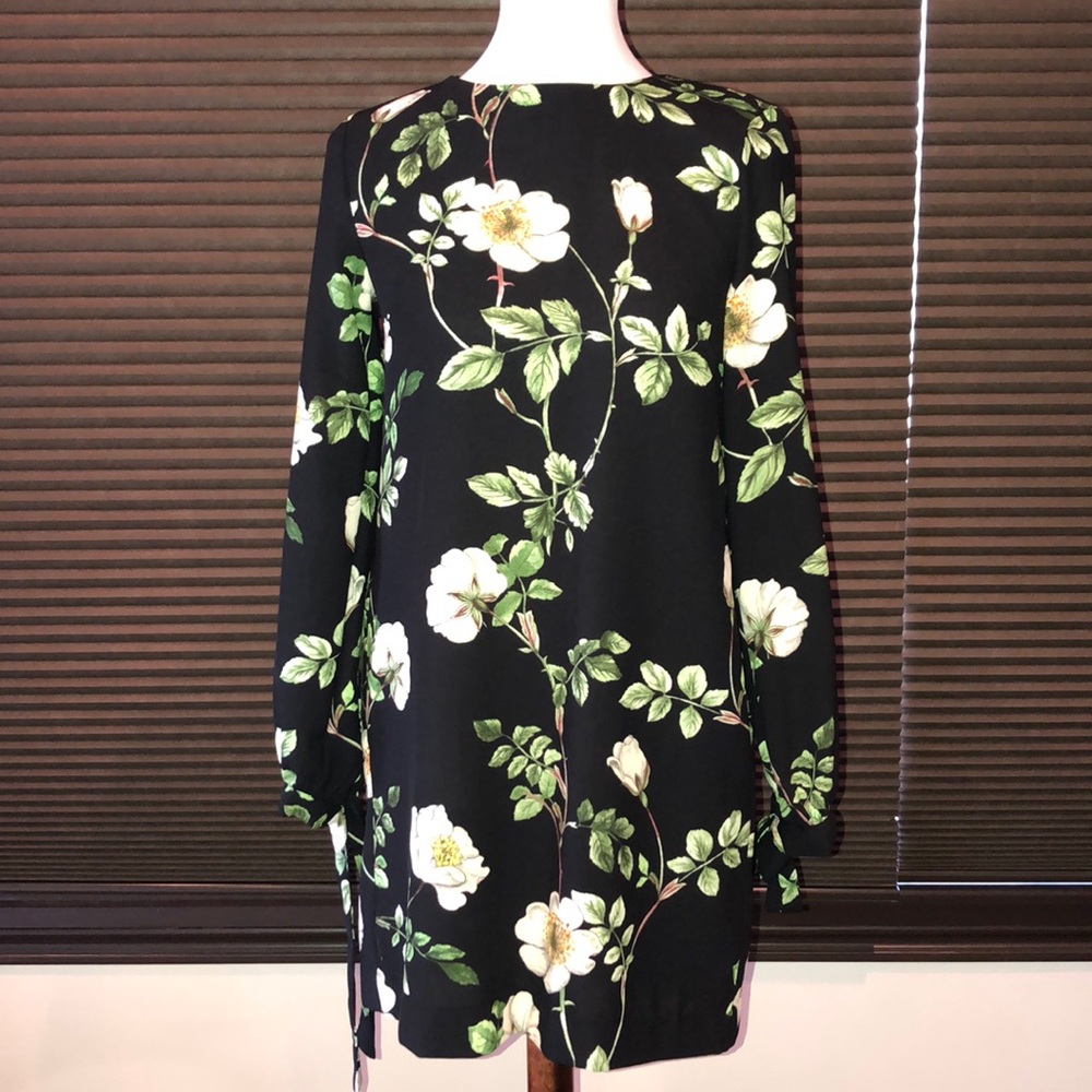 Long sleeve shift dress from H&M. NWOT
